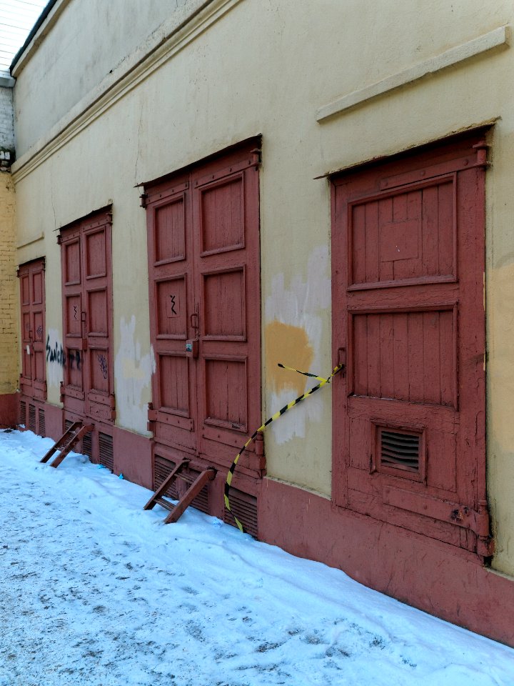 Moscow, Bolshoy Starodanilovsky Lane Transformer Door 03
