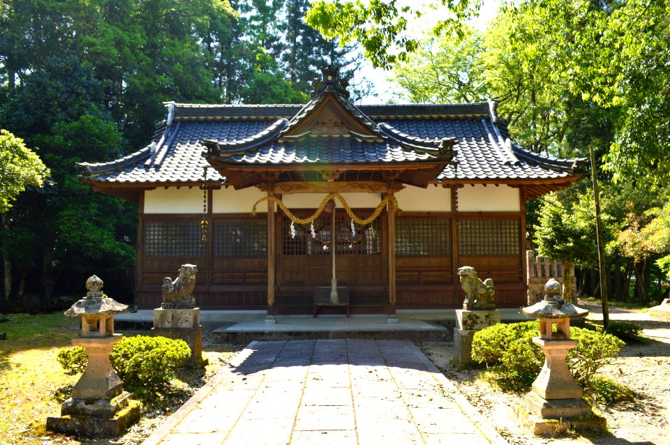 Morosugi-jinja haiden