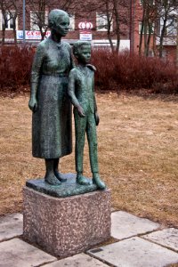 Mor och son av Britta Nehrman