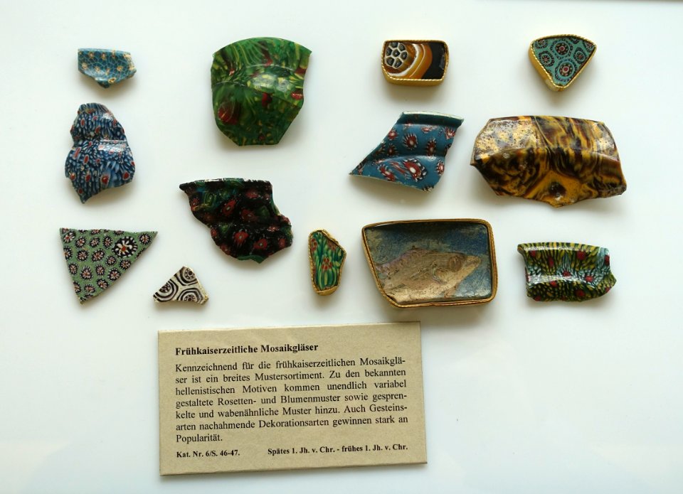 Mosaic glass, Roman, late 1st century BC to early 1st century AD, 6-S. 46-47 - Martin von Wagner Museum - Würzburg, Germany - DSC05905