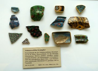 Mosaic glass, Roman, late 1st century BC to early 1st century AD, 6-S. 46-47 - Martin von Wagner Museum - Würzburg, Germany - DSC05905