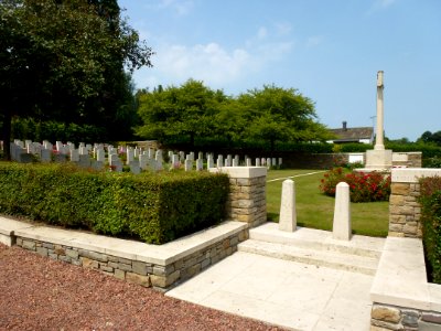 Morbecque (Nord, Fr) Morbecke British Cemetery 01