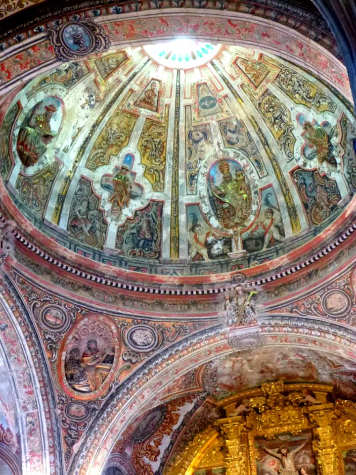 Moreda de Álava - Iglesia de Santa María, interiores 02