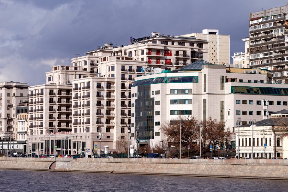 Moscow, Kotelnicheskaya Embankment 31, 33 March 2020 01