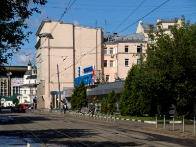 Moscow, Mira 42,44 back Aug 2009 02 (DXO)