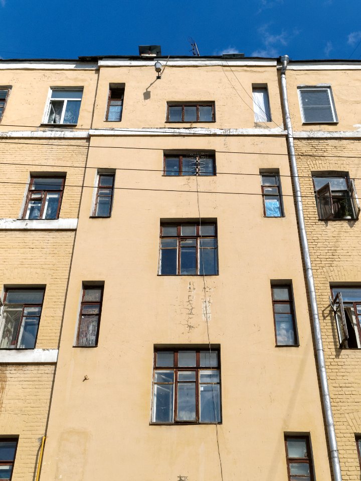 Moscow, Medovy Lane 8 July 2009 04