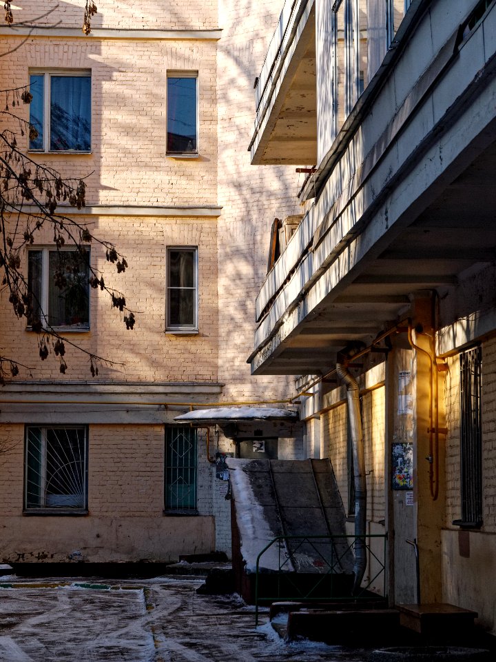Moscow, Lesteva 19K center 06