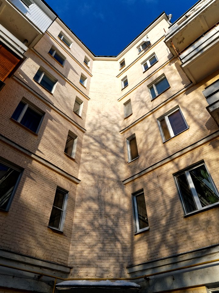 Moscow, Lesteva 19K center 01