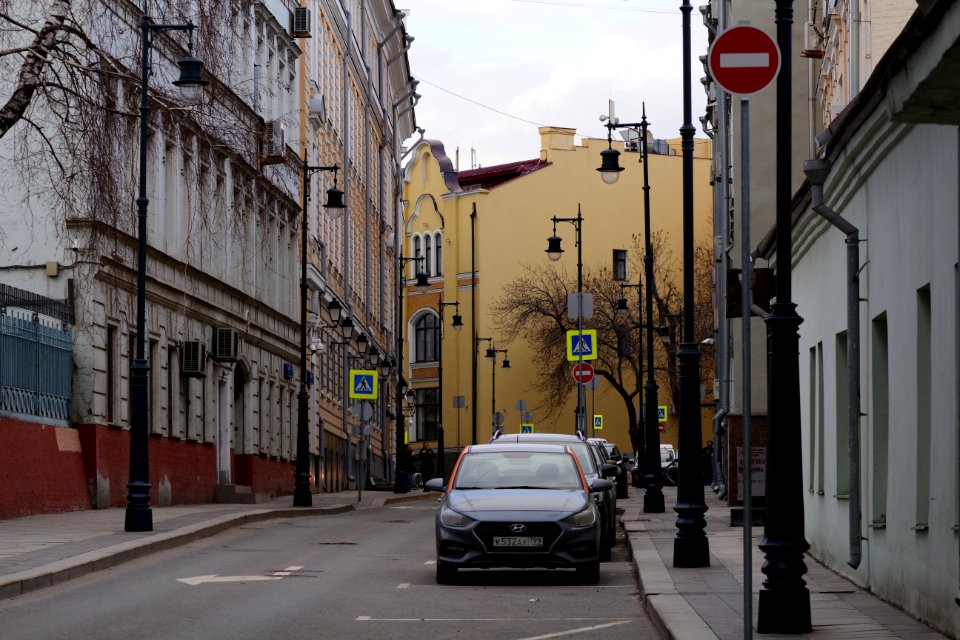 Moscow, Luchnikov Lane, March 2020 01