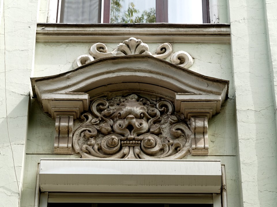 Moscow, Lyalin Lane 9 detail 2008.06.08 03