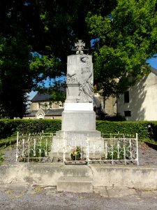 Mortiers (Aisne) monument aux morts