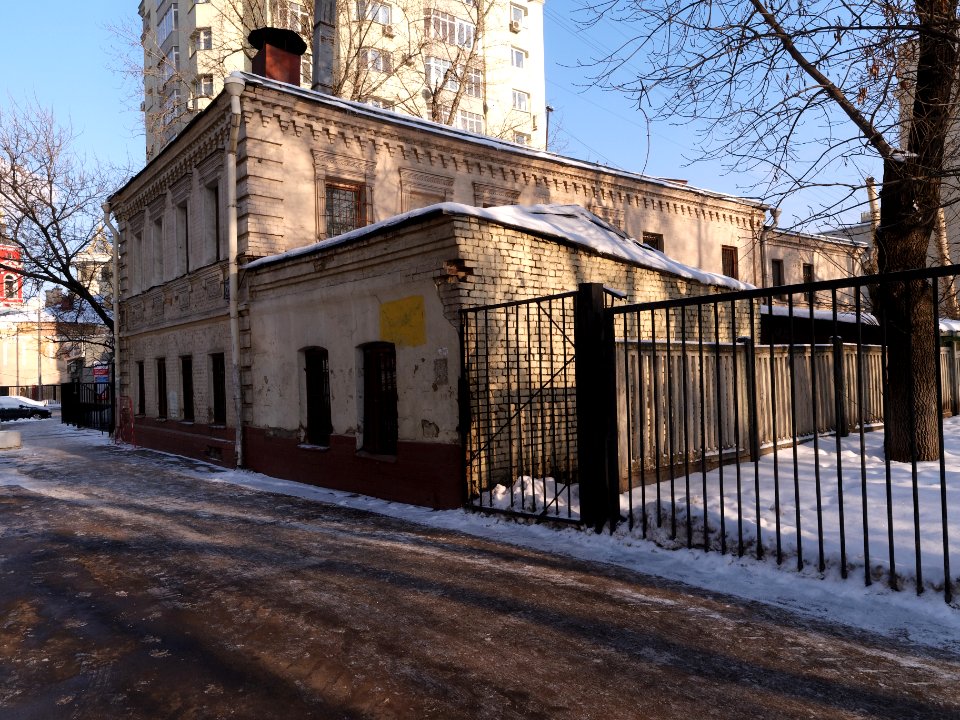 Moscow, Lyusinovskaya 29 05