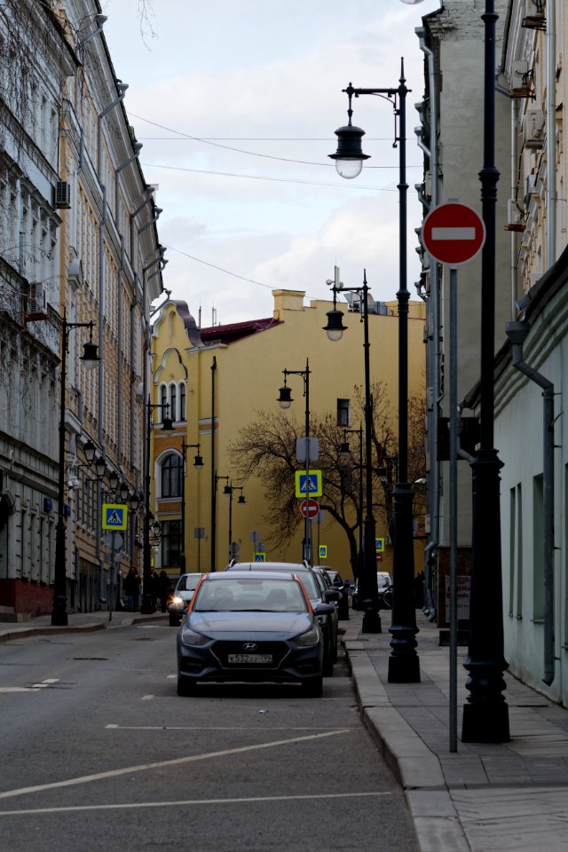 Moscow, Luchnikov Lane, March 2020 02