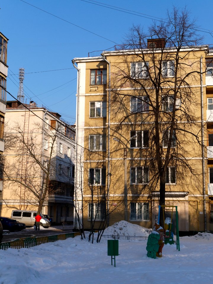 Moscow, Lesteva 19K1,19K2 west 01
