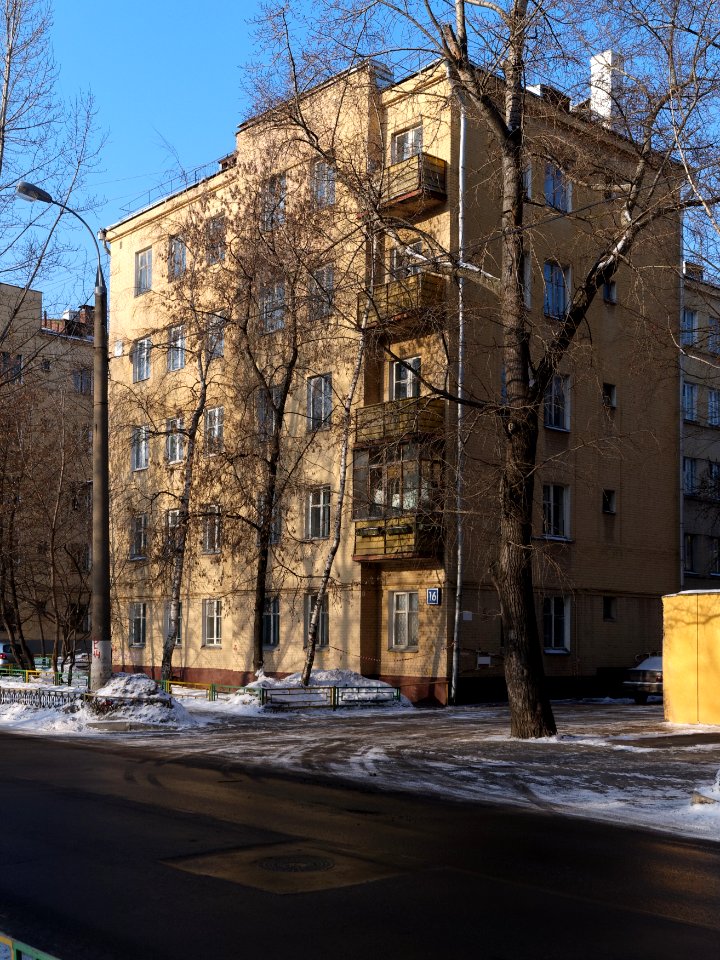 Moscow, Lesteva 16 01