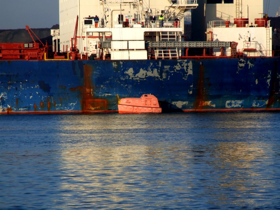 Mineral Noble IMO 9283681 p4, Mississippi harbour, Port of Rotterdam, Holland 21-Dec-2007