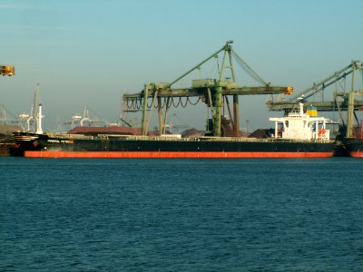Mineral Poterne - IMO 9127485 - Callsign ONAP , Mississippi harbour, Port of Rotterdam, Holland 14-Jan-2006