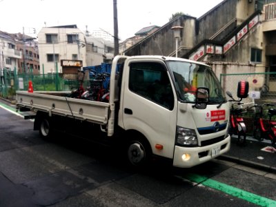 Minato-ku bike share service collecting vehicle