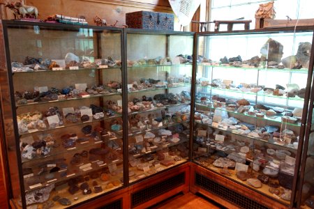 Mineral collection - Joseph Allen Skinner Museum - DSC07819
