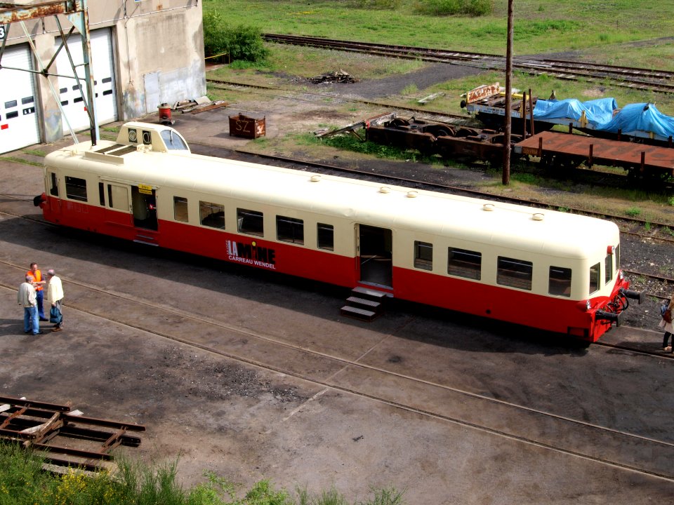 Mine museum diesel locomotive autorail Picasso X4042 at Petite-Rosselle pic-012