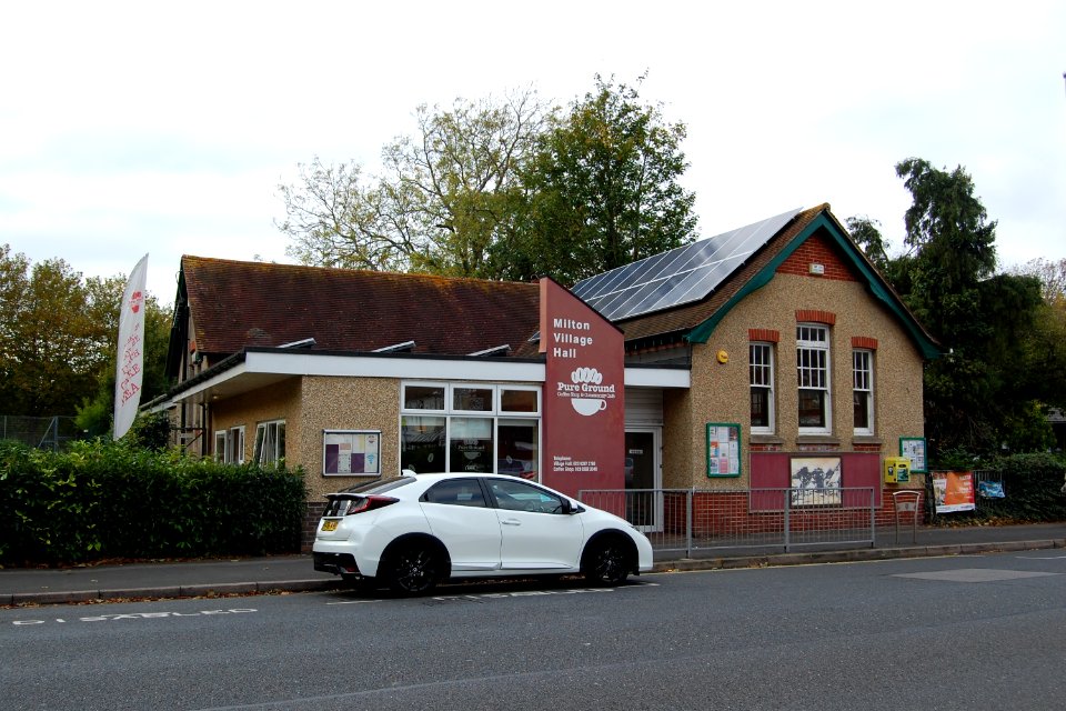 Milton Village Hall (former Congregational Chapel), Milton Road, Milton, Portsmouth (October 2017) (2)