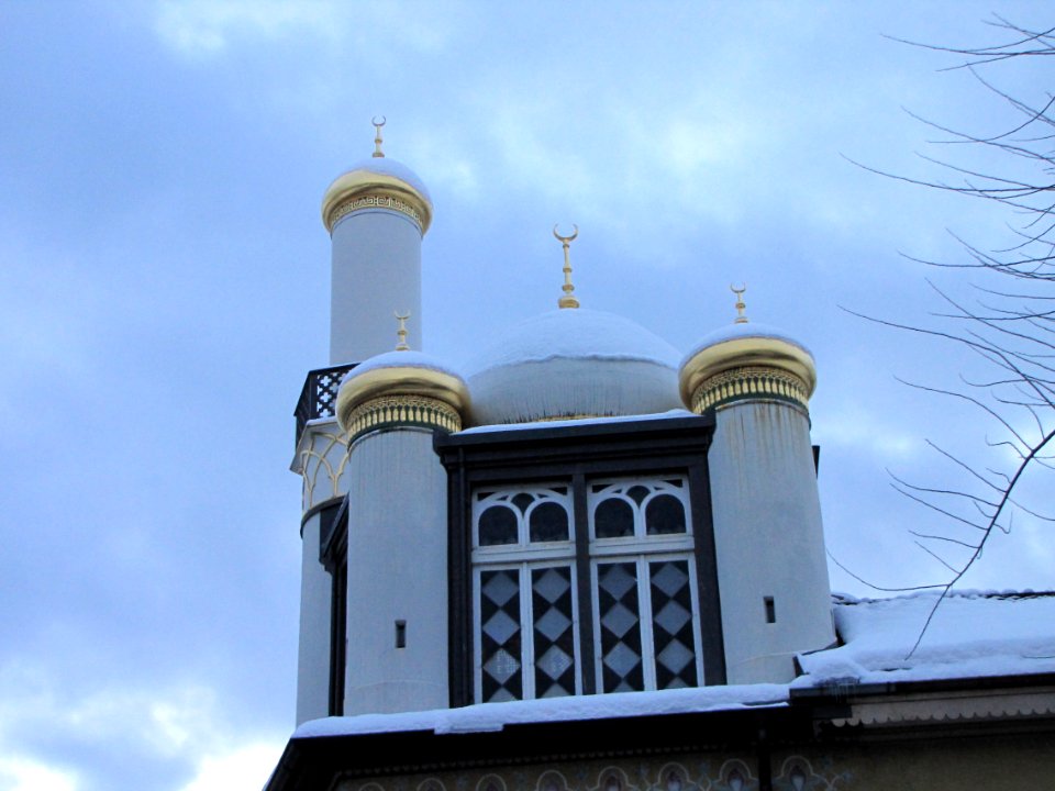 Minaret de Philippe Suchard sous la neige