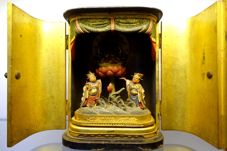 Miniature altar cupboard, Japan, 18th century, wood - Museum of Vietnamese History - Ho Chi Minh City - DSC06011