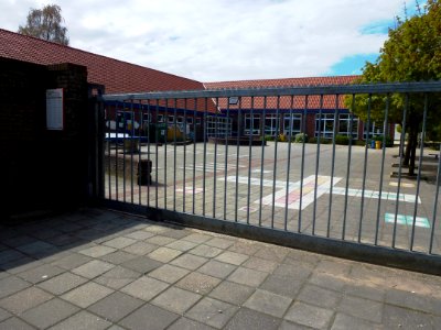Milsbeek, lagere school 01