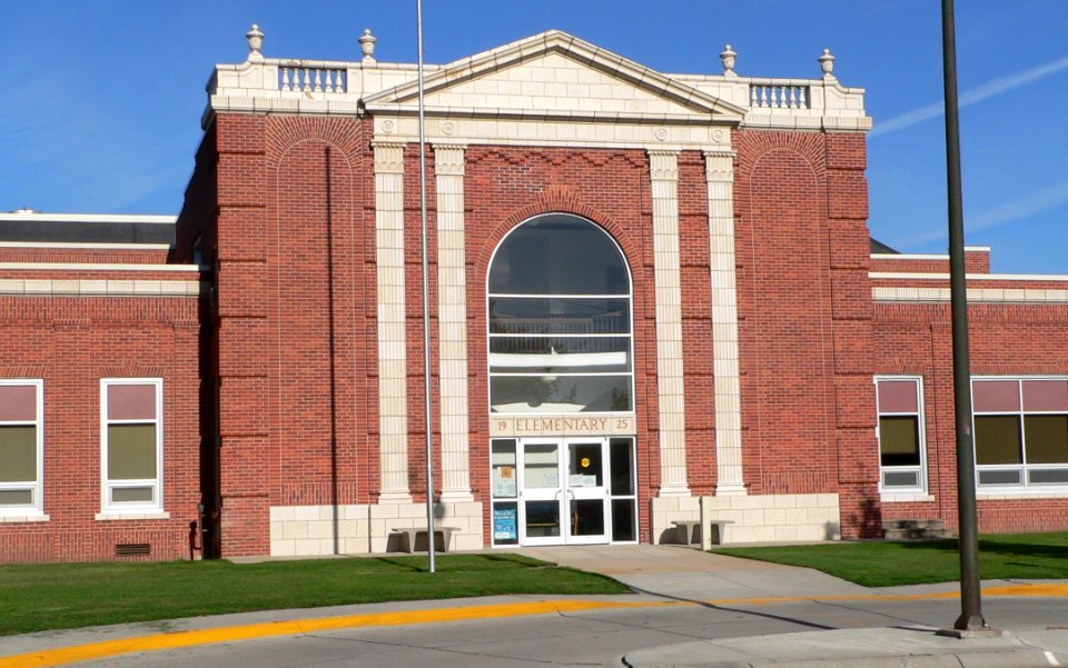 Minden, Nebraska elementary school center 1