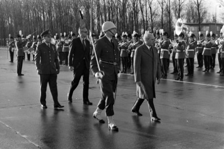 Milos Minic minister van Buitenlandse Zaken van Joegoslavie brengt bezoek aan Ne, Bestanddeelnr 928-3063