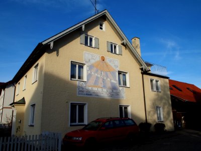 Mindelheim Sonnenuhr an Fassade