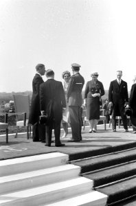 Militaire parade bij Ede voor koningin Juliana en prins Bernhard, Bestanddeelnr 911-2185