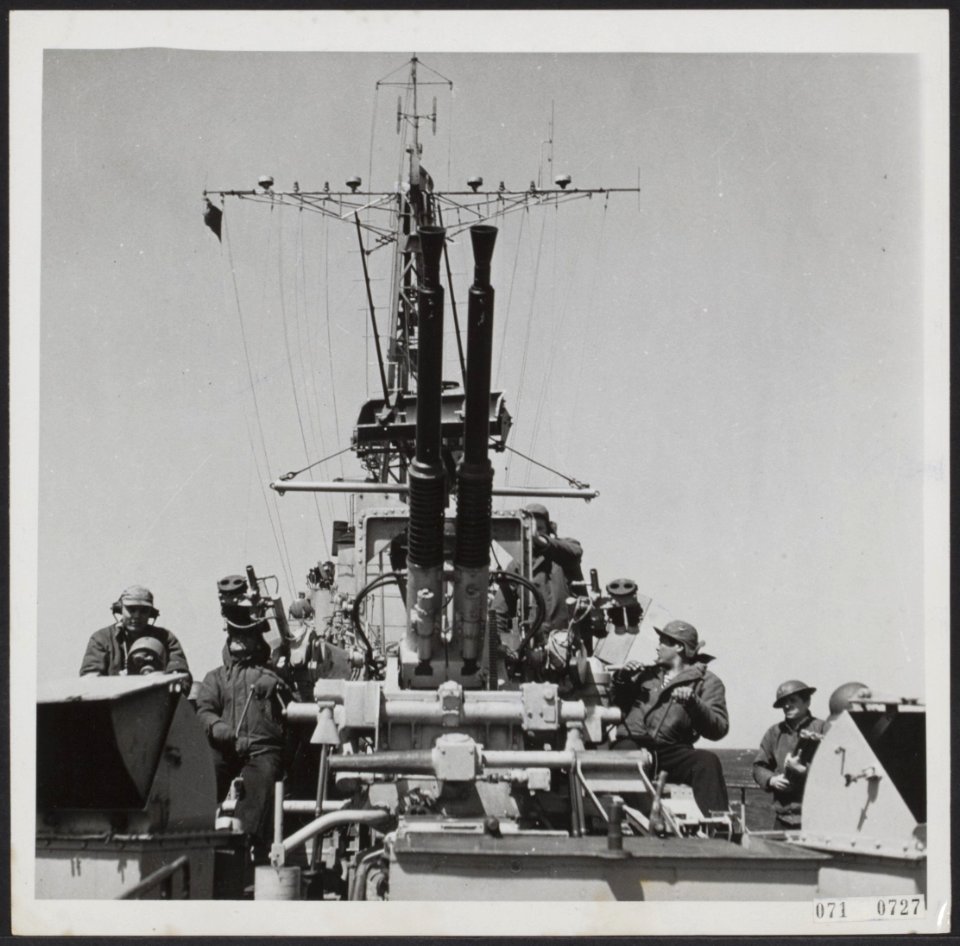 Militairen, marineschepen, oefeningen, Evertsen HrMs, Bestanddeelnr 071-0727