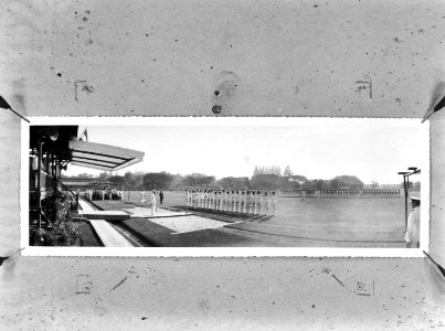 Militaire parade in Soerabaja, Bestanddeelnr 935-0095