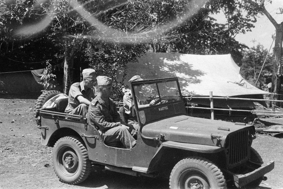 Militairen in een jeep, Bestanddeelnr 6-5-6