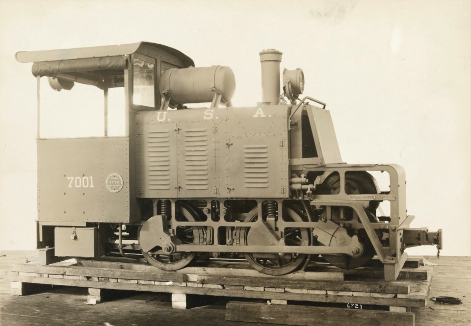 Military Administration - Transportation - Rail - 60 CM GAUGE GASOLINE 50 HORSE-POWER LOCOMOTIVE FOR U.S. FORCES OVERSEAS. Weight in working order 14,000 lbs - NARA - 45501784 (cropped)