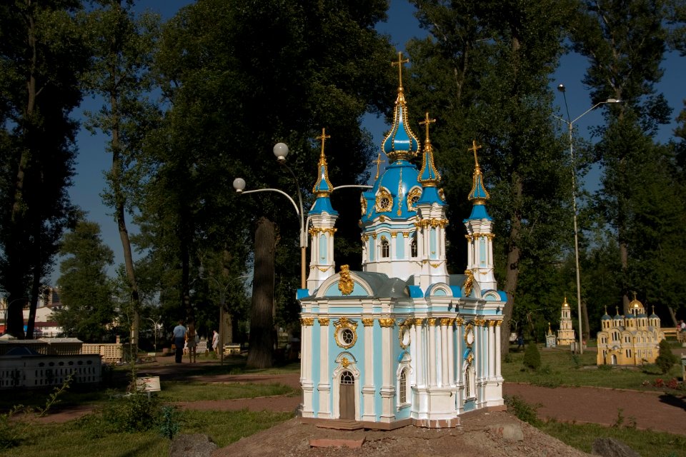 Mini Kiev exhibition at Hydropark 06