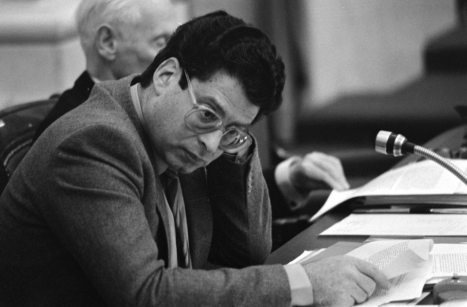 Minister Ed Van Thijn (PvdA, Binnenlandse Zaken), Bestanddeelnr 931-7970