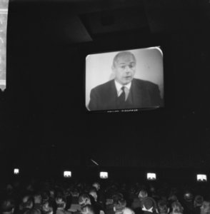 Minister Den Uyl opende Firato 1965 vanuit Den Haag via TV, Bestanddeelnr 918-1979