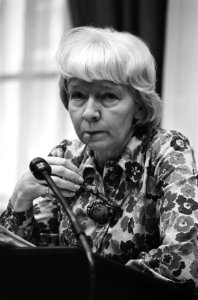 Minister Irene Vorrink in Tweede Kamer , kop, Bestanddeelnr 928-2433