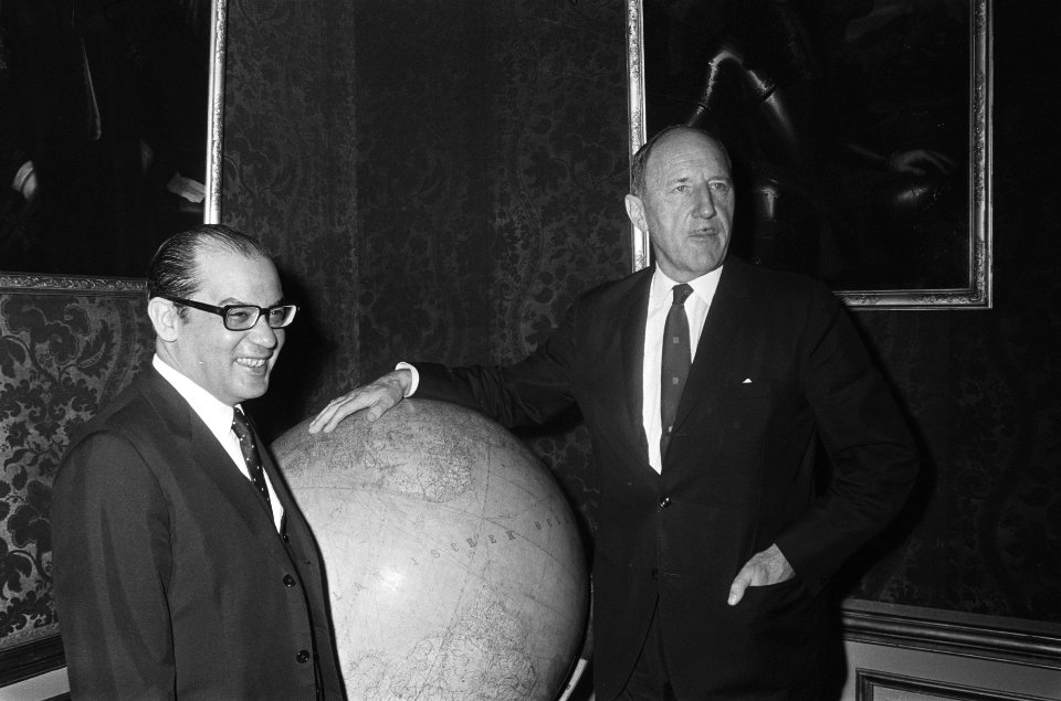 Minister Luns ontvangt Italiaan F. M. Malfatti voorzitt Comissie voor Europese G, Bestanddeelnr 923-9174