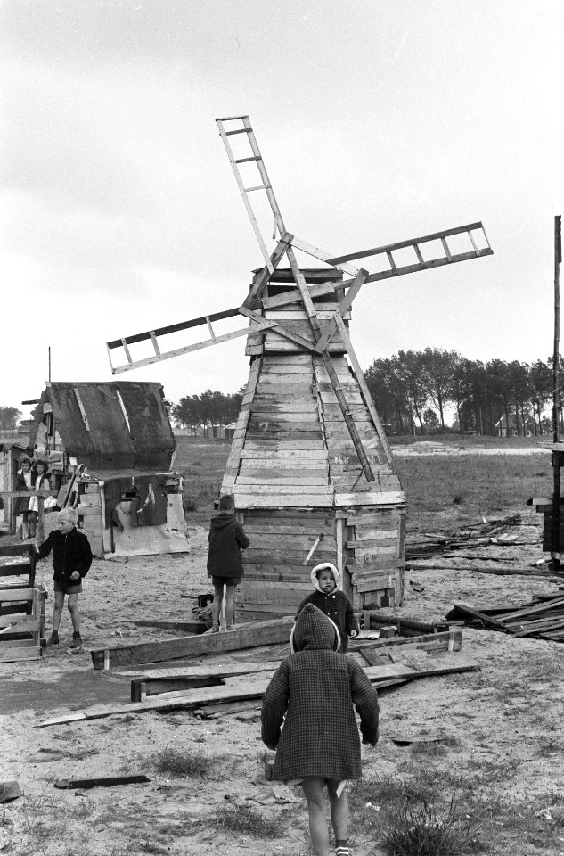 Miniatuurstad door kinderhanden vervaardigd (Amsterdam), Bestanddeelnr 914-1843