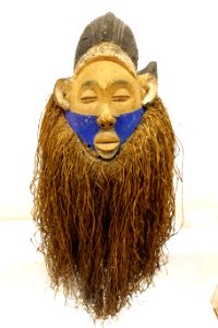 Miniature initiation mask, Zombo people, Kongo subgroup, Democratic Republic of the Congo, late 19th to early 20th century AD, wood, pigment, raffia - Krannert Art Museum, UIUC - DSC06193