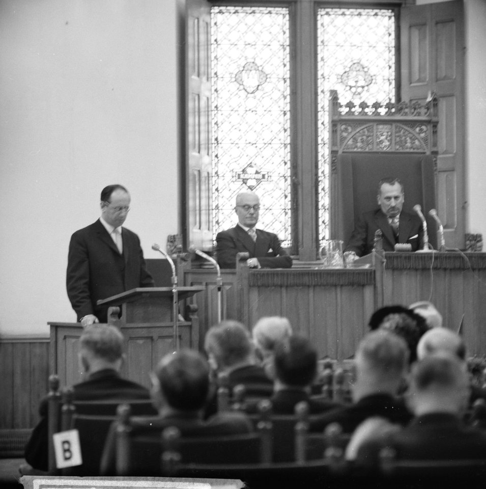 Minister de Pous sprak inaugurele rede in de Tweede Kamer, Bestanddeelnr 913-8159