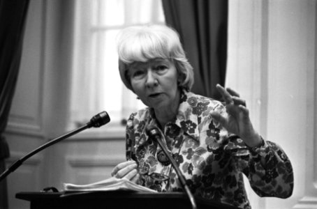 Minister Irene Vorrink in Tweede Kamer , kop, Bestanddeelnr 928-2432
