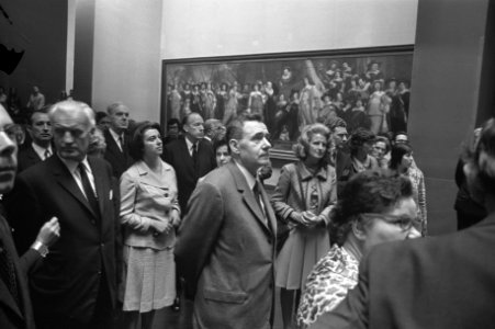 Minister Gromyko bezoekt Rijksmuseum in Amsterdam, tijdens rondleiding, Bestanddeelnr 925-7246