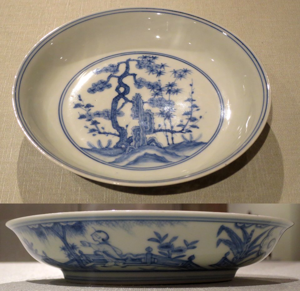 Ming dynasty dish, late 15th century, porcelain, Honolulu Museum of Art, 2906.1 