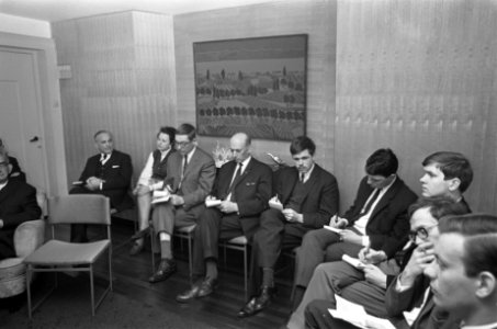 Minister Biesheuvel opent actie Help Israel verder bouwen , opdracht heer Sijes, Bestanddeelnr 920-9817
