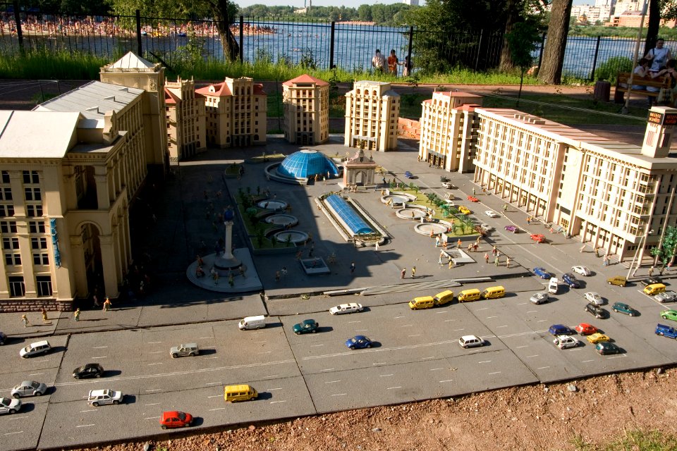 Mini Kiev exhibition at Hydropark 03