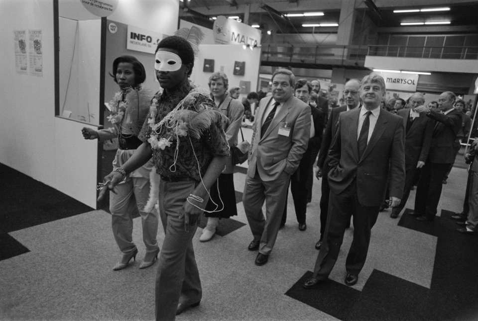 Minister Bukman opent Tour88 in RAI, Bestanddeelnr 934-1514